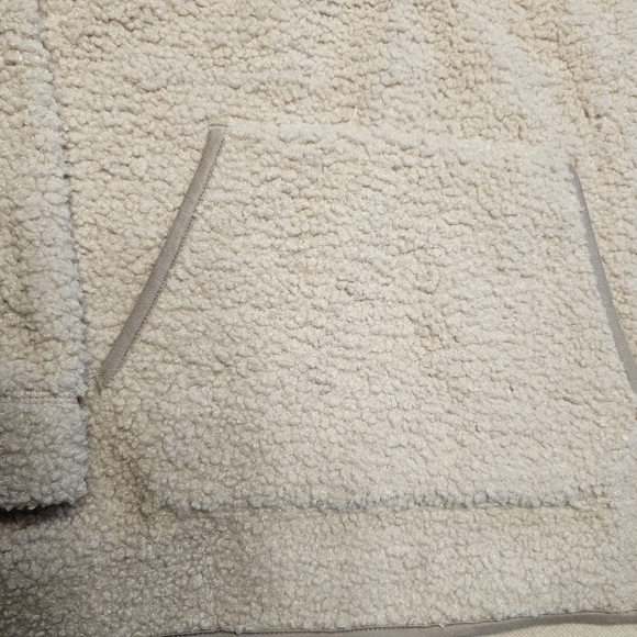 NWT- Old Navy 1/4 zip hoody - Picture 5 of 5